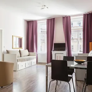 Hotel Royal Court Legerova Praga