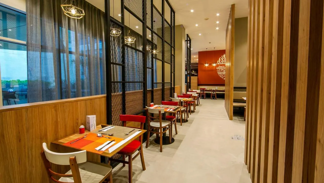 ***  Ibis Al Barsha Hotel Dubai Emirados Árabes Unidos